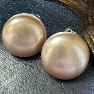 Vintage Japanese made Gold/Pearl Button Earrings